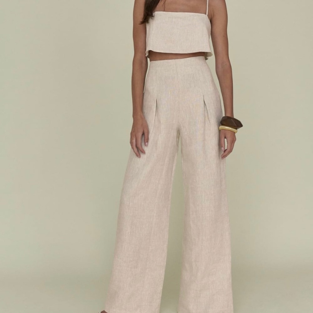 Reformation Cleo Linen Two Piecein oatmeal size 2 new with tags